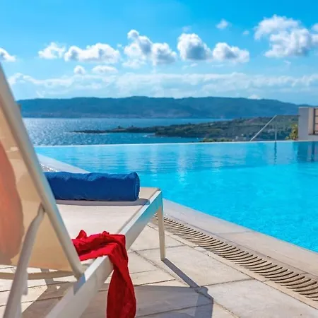 Thalia Floating Heaven