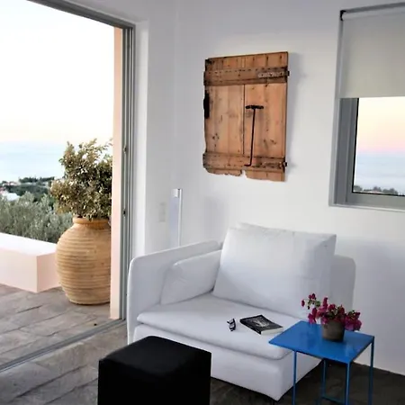 Thalia Floating Heaven