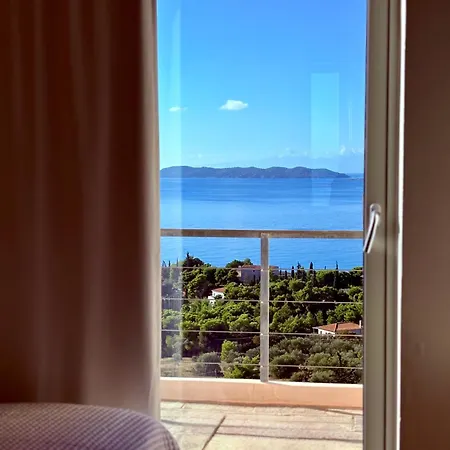 Thalia Floating Heaven Villa *