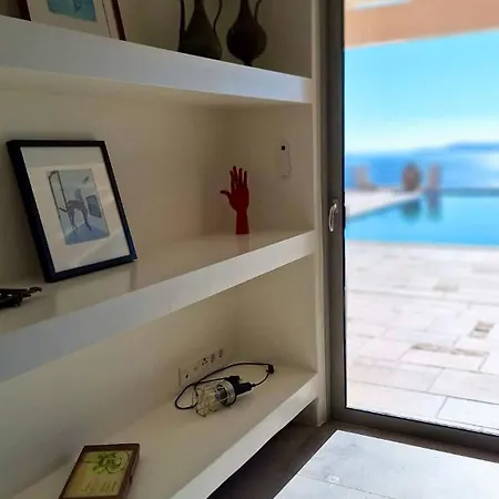 Thalia Floating Heaven Villa *