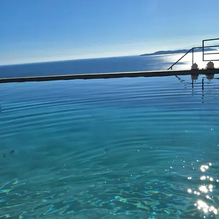Thalia Floating Heaven *