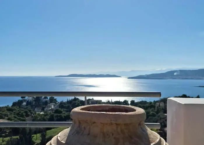 Thalia Floating Heaven